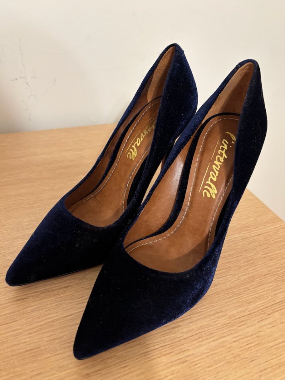 L’Intervalle Navy Blue Velveteen Stiletto Pumps, Size 7, New